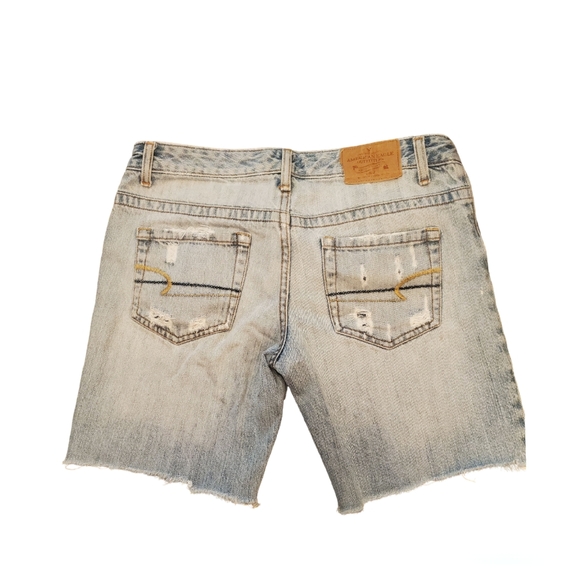 American Eagle Outfitters Women's Distressed Jean Shorts size 4 - Picture 2 of 4